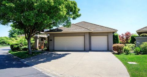 9516 Golf Course Ln, Elk Grove, CA 95758 Photo