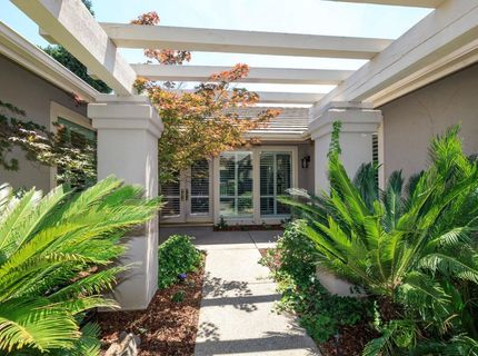 9516 Golf Course Ln, Elk Grove, CA 95758 Photo