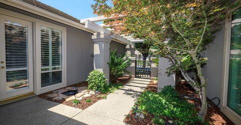 9516 Golf Course Ln, Elk Grove, CA 95758 Photo