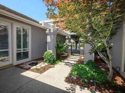 9516 Golf Course Ln, Elk Grove, CA 95758 Photo
