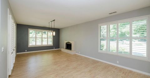 9516 Golf Course Ln, Elk Grove, CA 95758 Photo