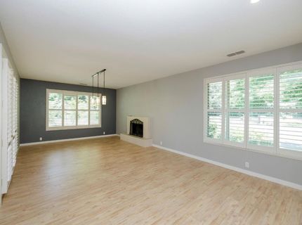 9516 Golf Course Ln, Elk Grove, CA 95758 Photo