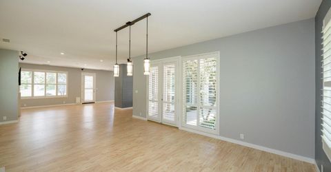 9516 Golf Course Ln, Elk Grove, CA 95758 Photo