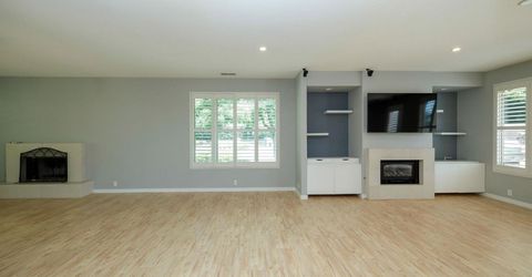 9516 Golf Course Ln, Elk Grove, CA 95758 Photo