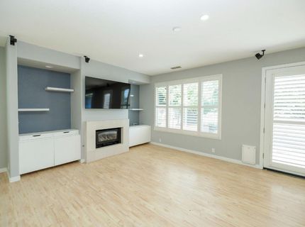 9516 Golf Course Ln, Elk Grove, CA 95758 Photo