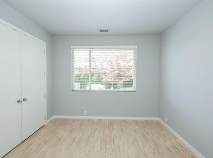 9516 Golf Course Ln, Elk Grove, CA 95758 Photo