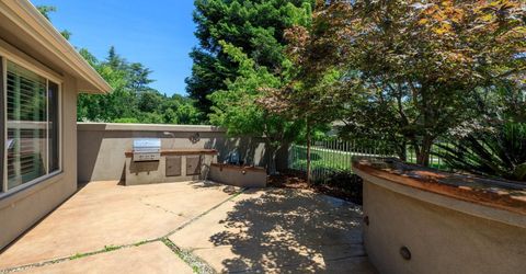 9516 Golf Course Ln, Elk Grove, CA 95758 Photo