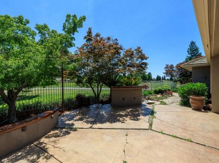 9516 Golf Course Ln, Elk Grove, CA 95758 Photo