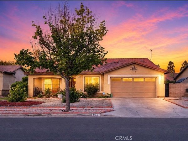 916 Roxanne, Hemet, CA 92543
