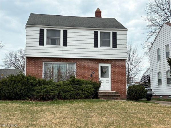 266 E 204th Street , Euclid, OH 44123