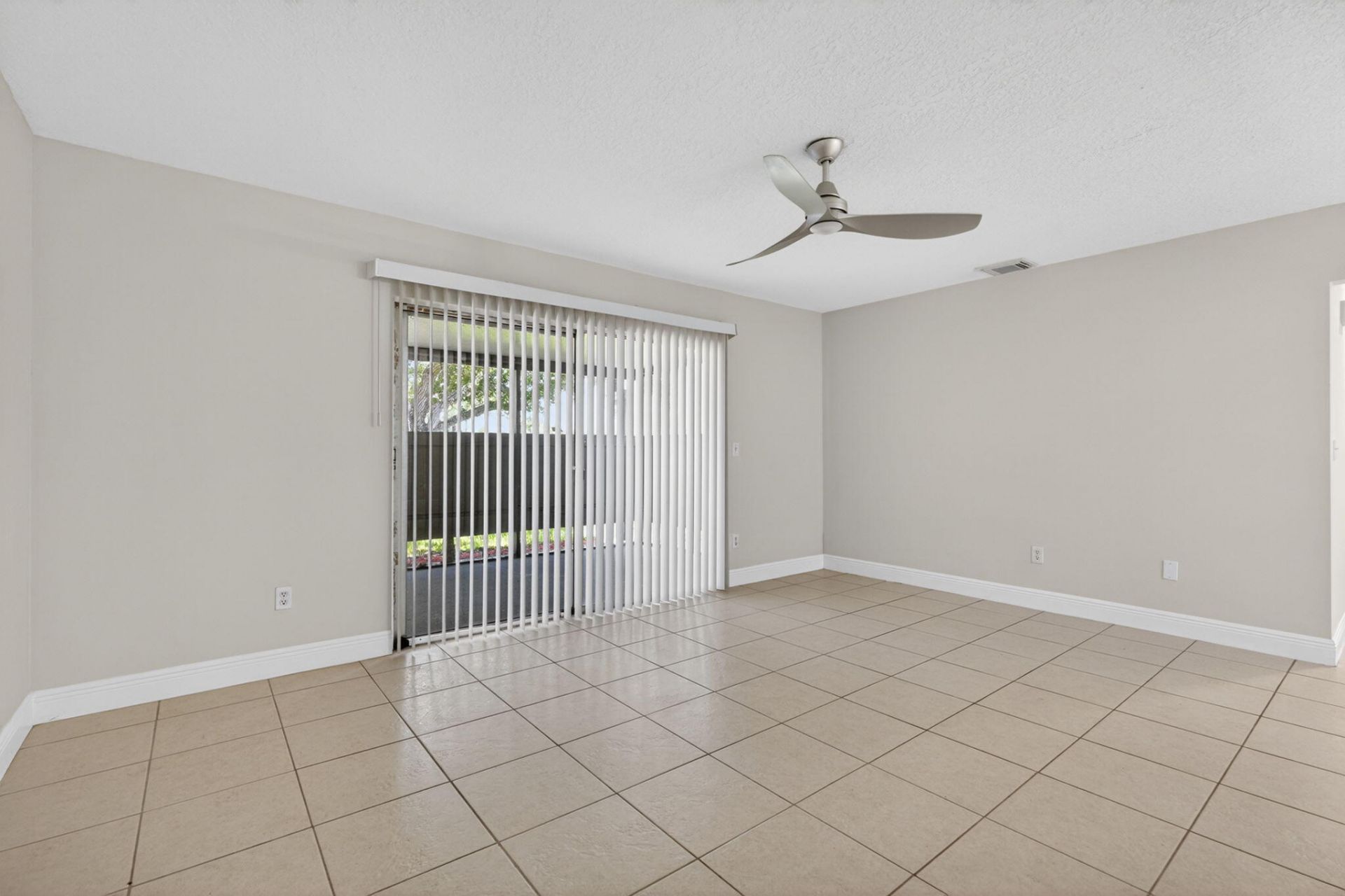 3911 NW Cinnamon Tree Circle, Jensen Beach, FL 34957 Photo