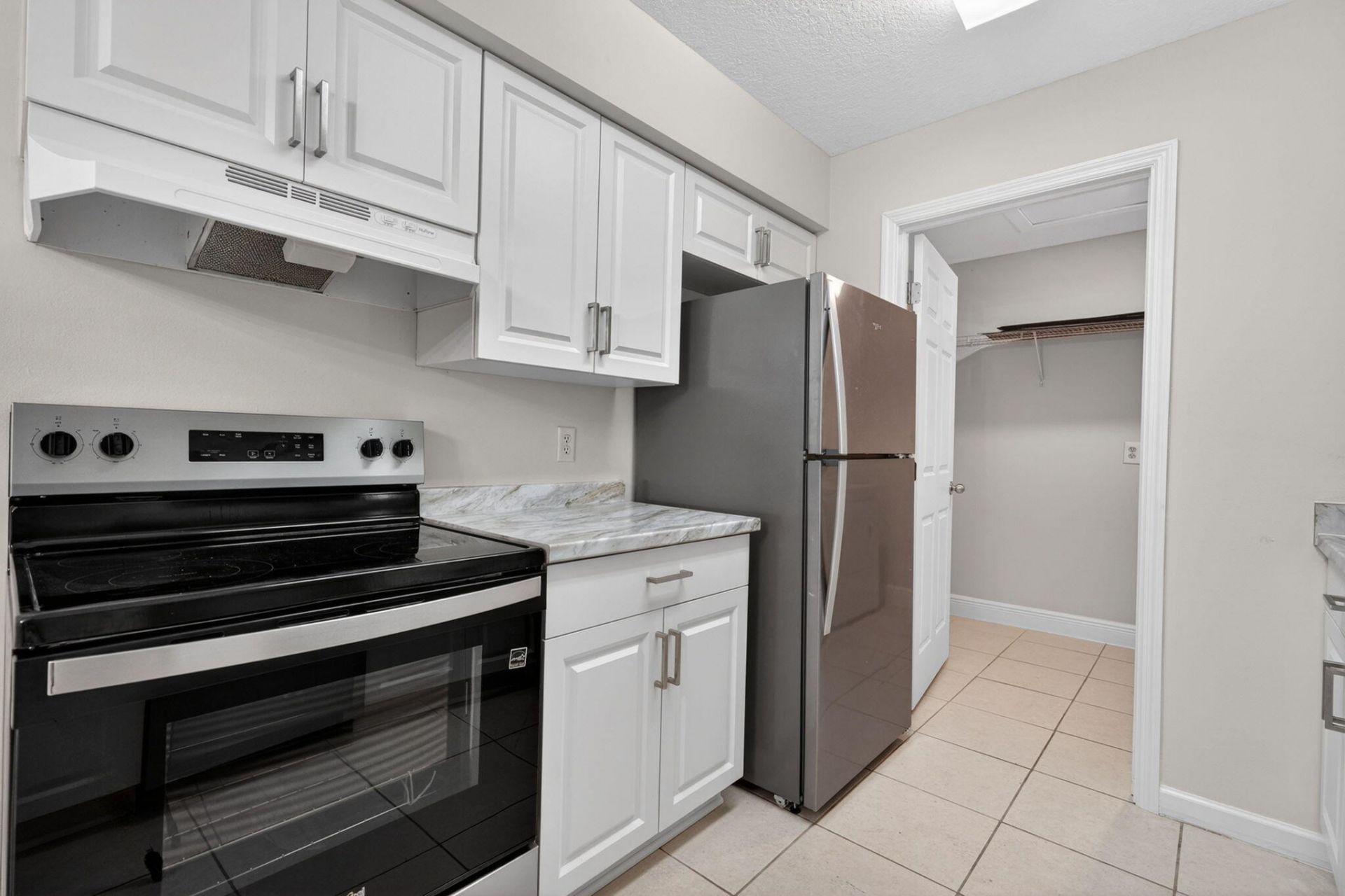3911 NW Cinnamon Tree Circle, Jensen Beach, FL 34957 Photo