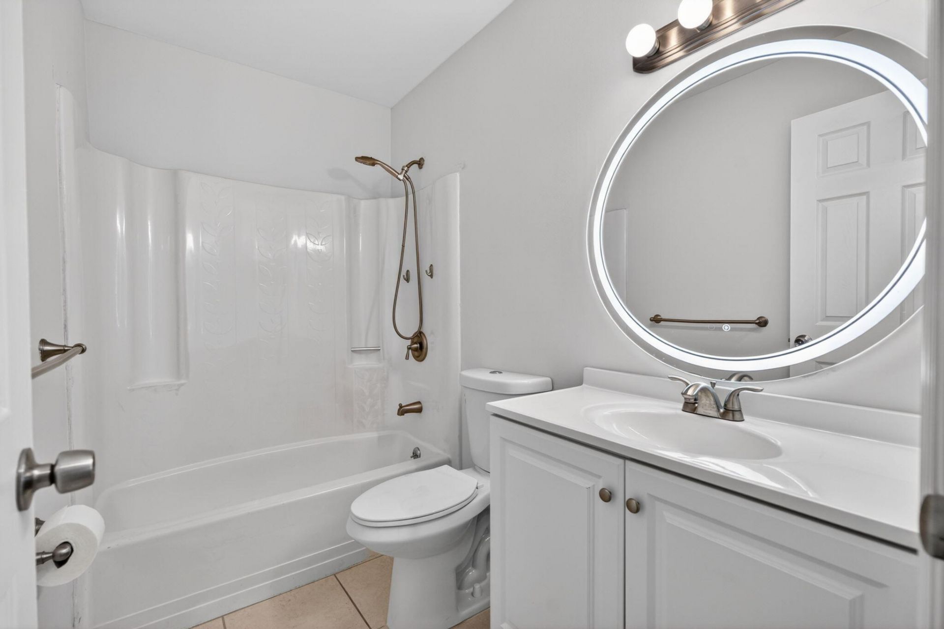 3911 NW Cinnamon Tree Circle, Jensen Beach, FL 34957 Photo