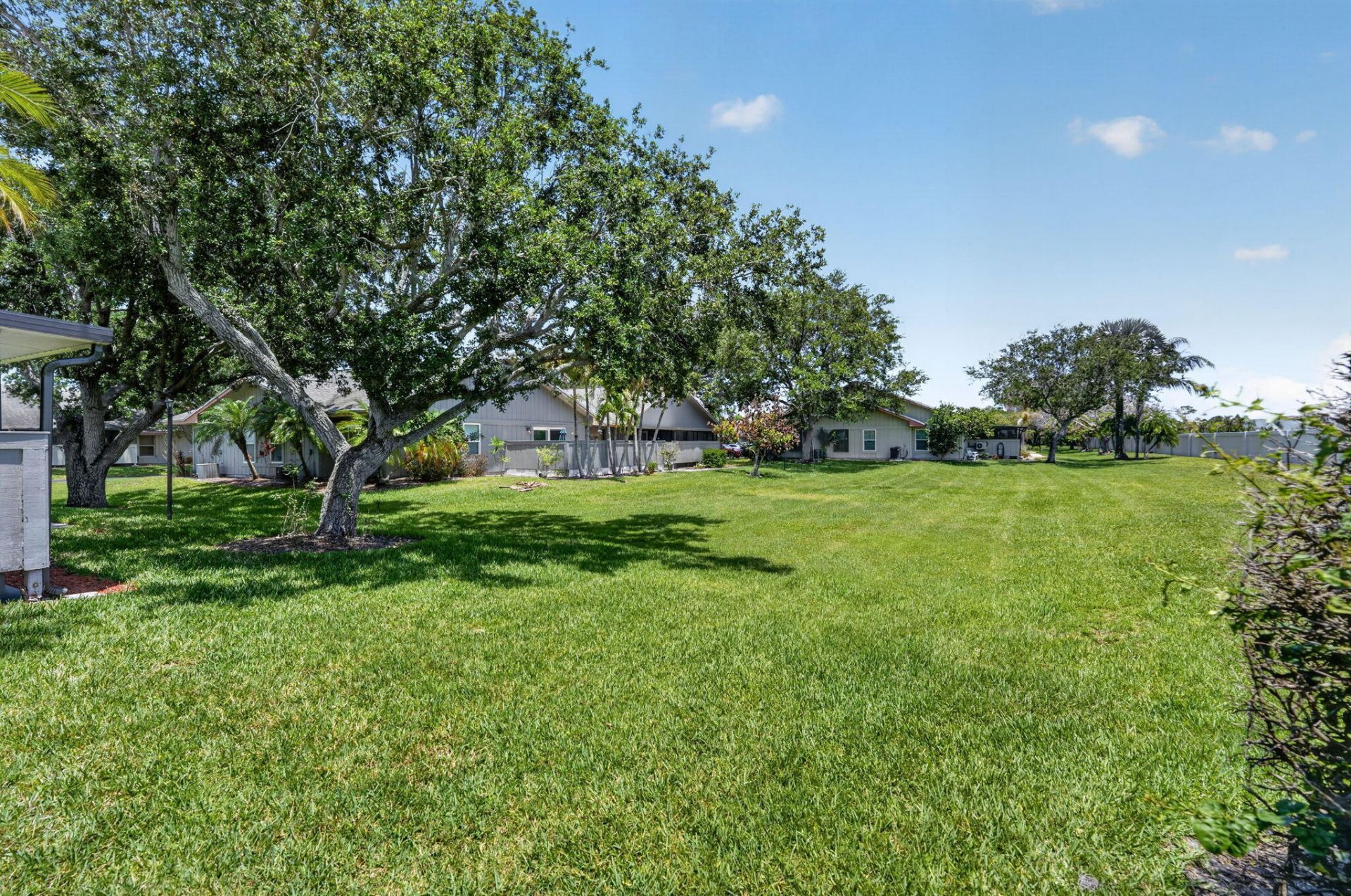 3911 NW Cinnamon Tree Circle, Jensen Beach, FL 34957 Photo