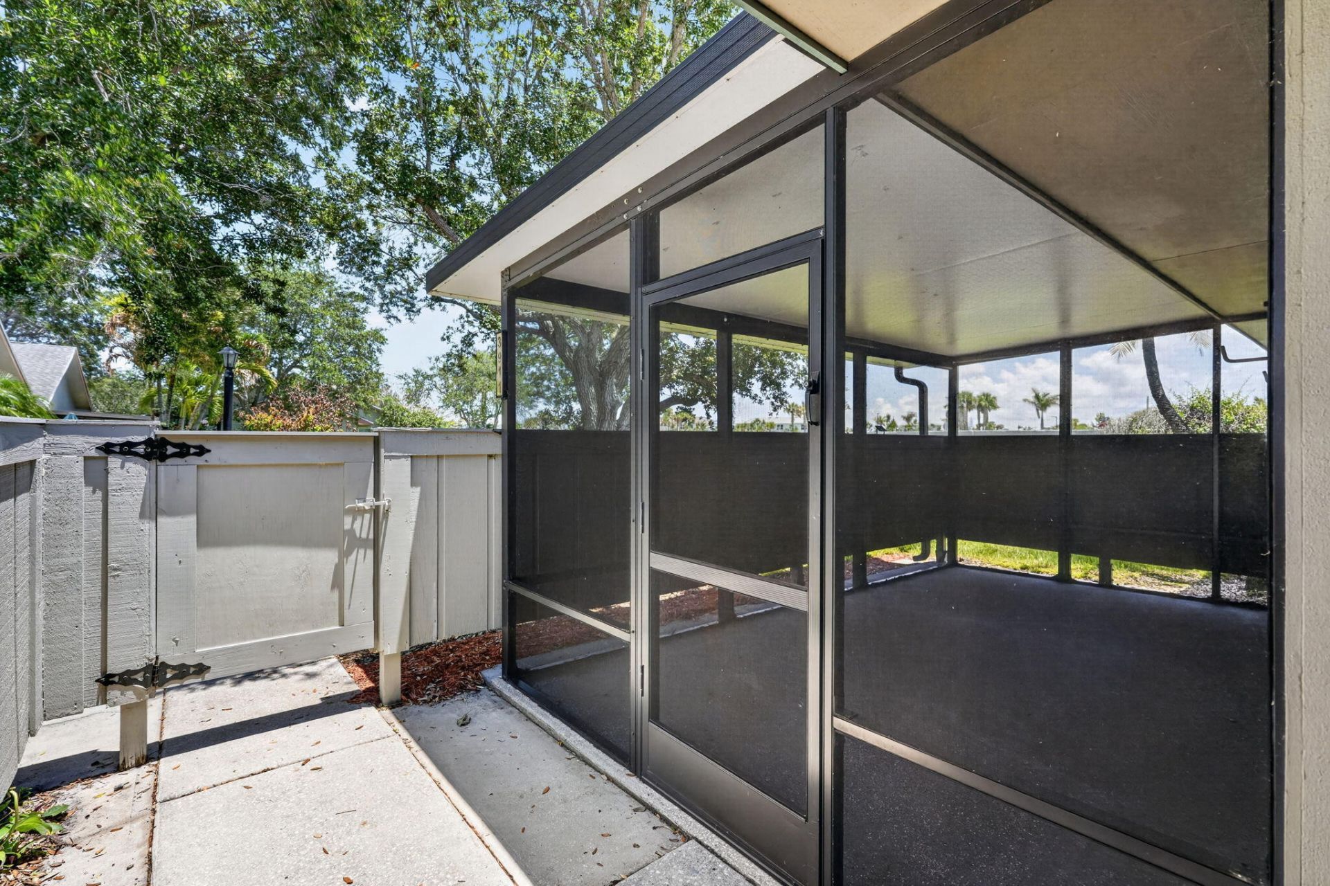 3911 NW Cinnamon Tree Circle, Jensen Beach, FL 34957 Photo