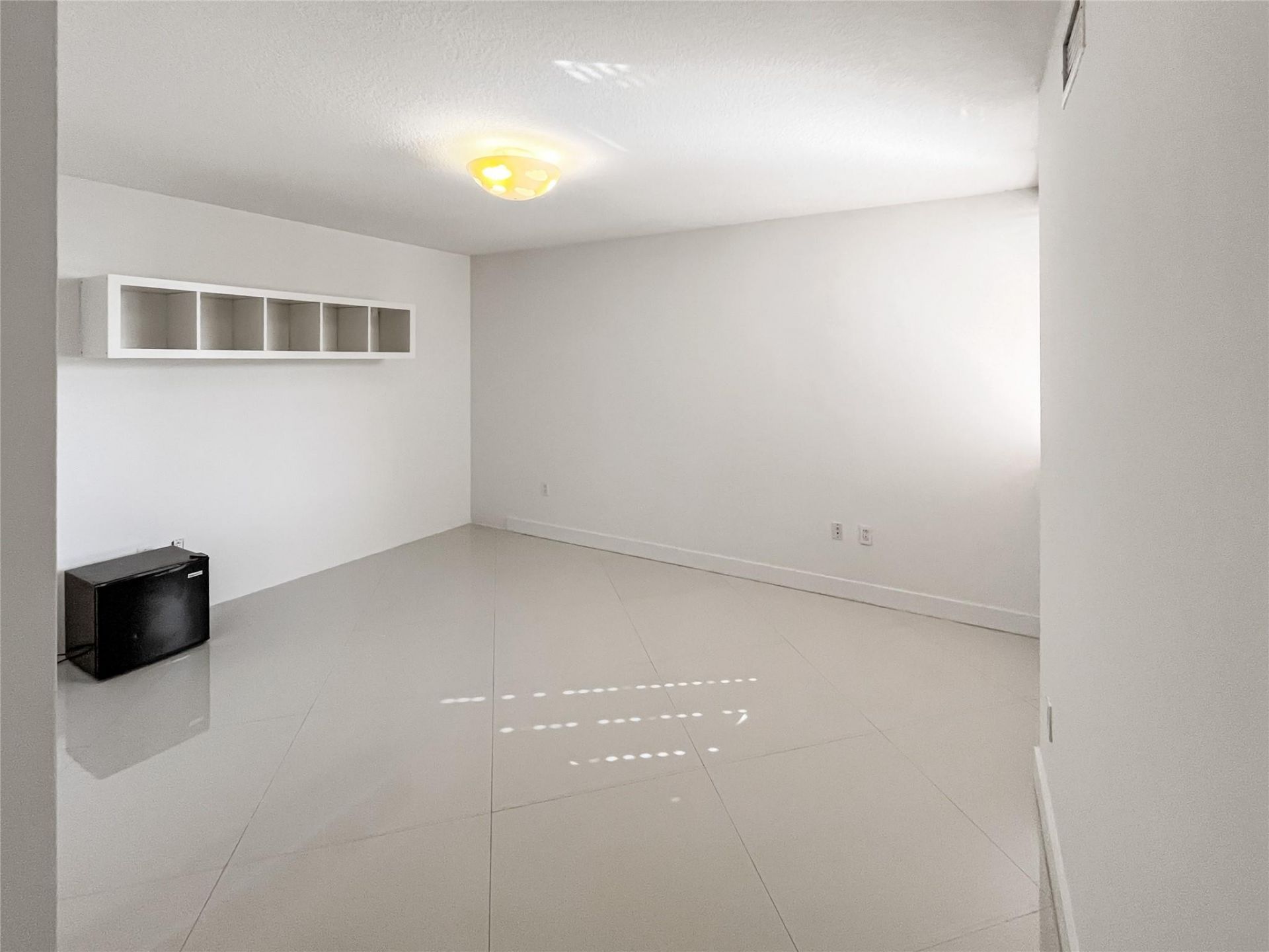 2775 NE 187th Street, Unit 627, Aventura, FL 33180 Photo