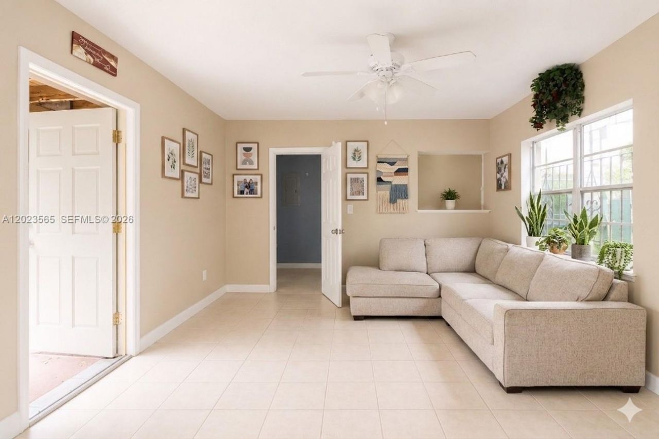 1380 NE 153rd St , North Miami Beach, FL 33162 Photo