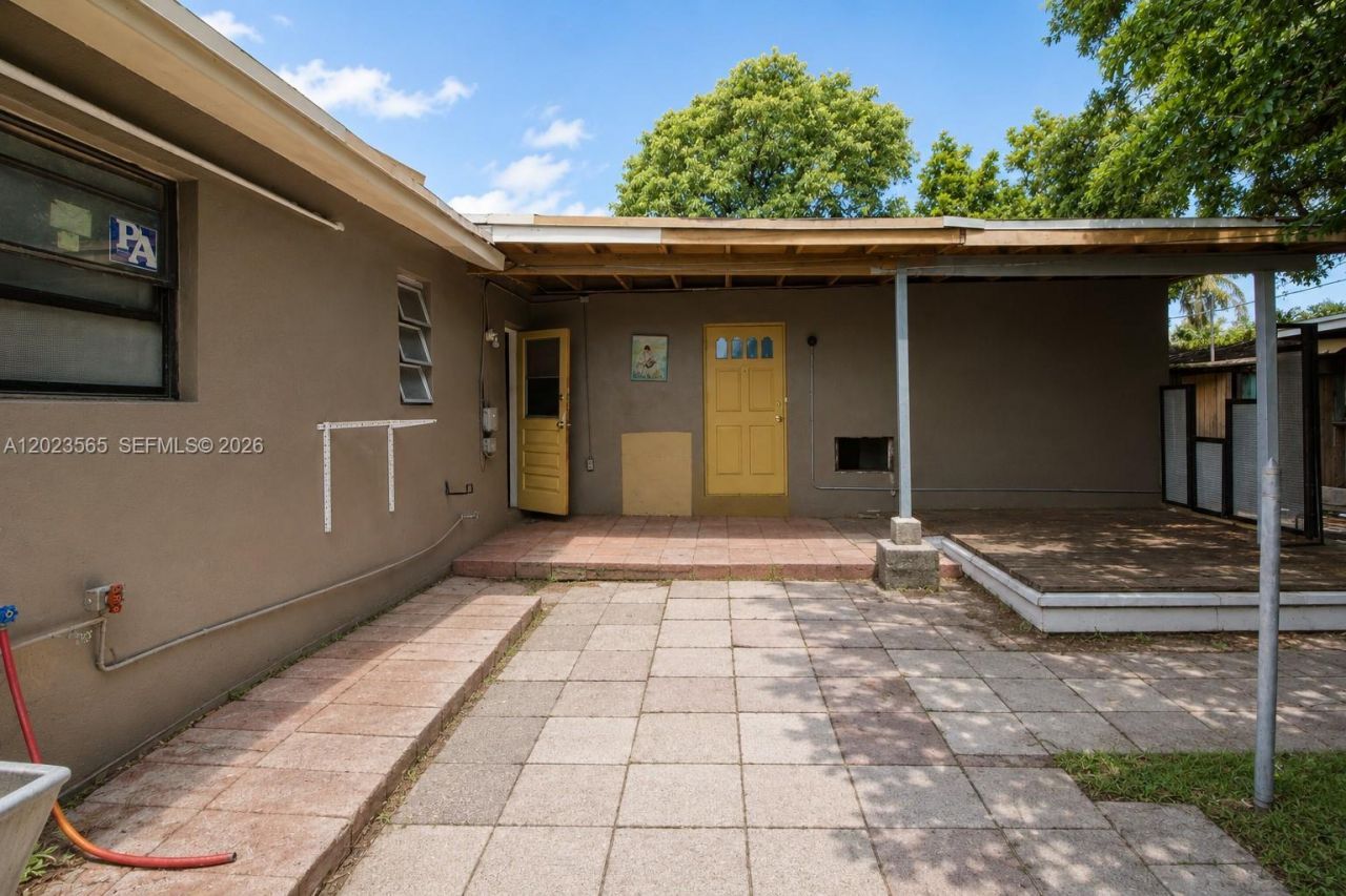 1380 NE 153rd St , North Miami Beach, FL 33162 Photo