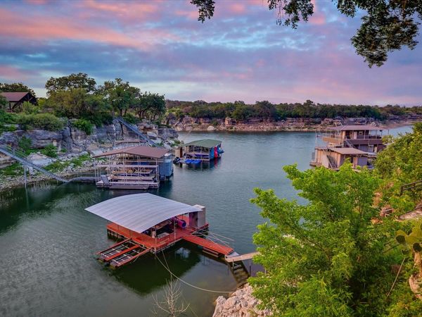 22514 Felicia DR, Spicewood, TX 78669
