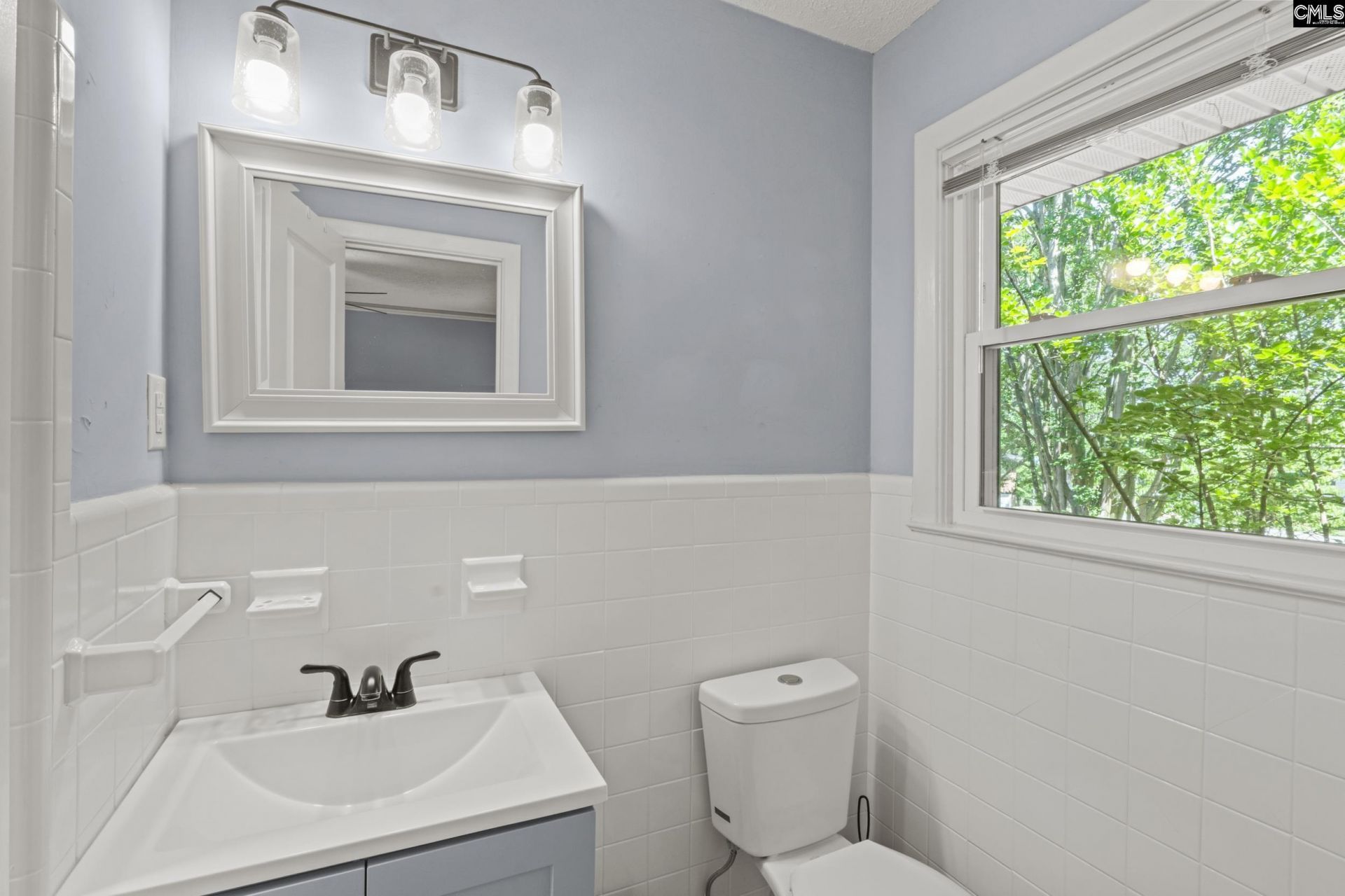 4010 Beverly Drive  Photo 14