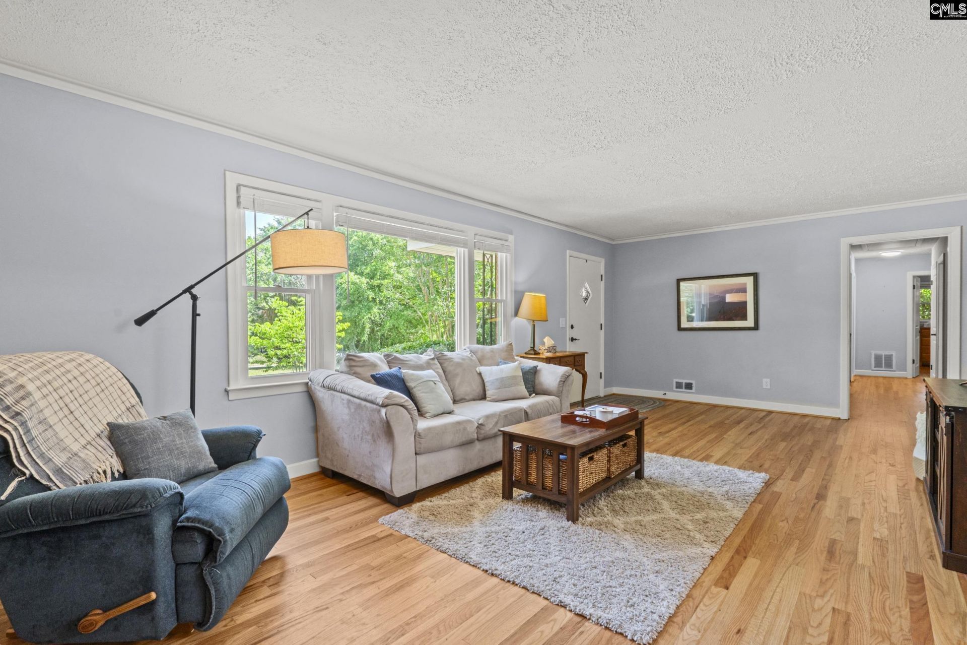 4010 Beverly Drive  Photo 4