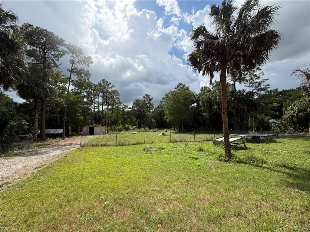 281 8th St Se, Naples, FL 34117 Photo