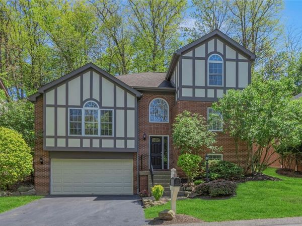 404 Rockledge Dr, Sewickley, PA 15143