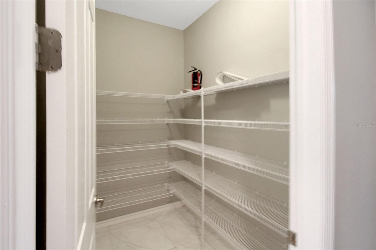 2914 Esmeralda Drive, Sarasota, FL 34243 Photo