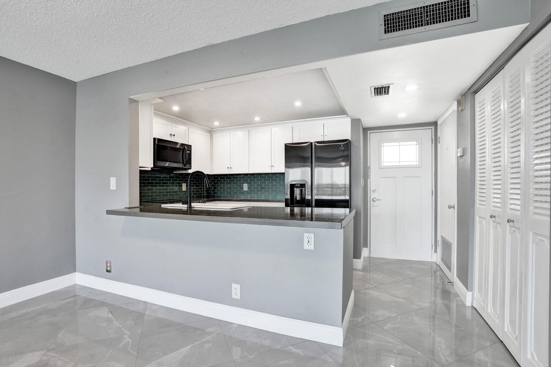 2611 N Riverside Drive, Unit 604, Pompano Beach, FL 33062 Photo