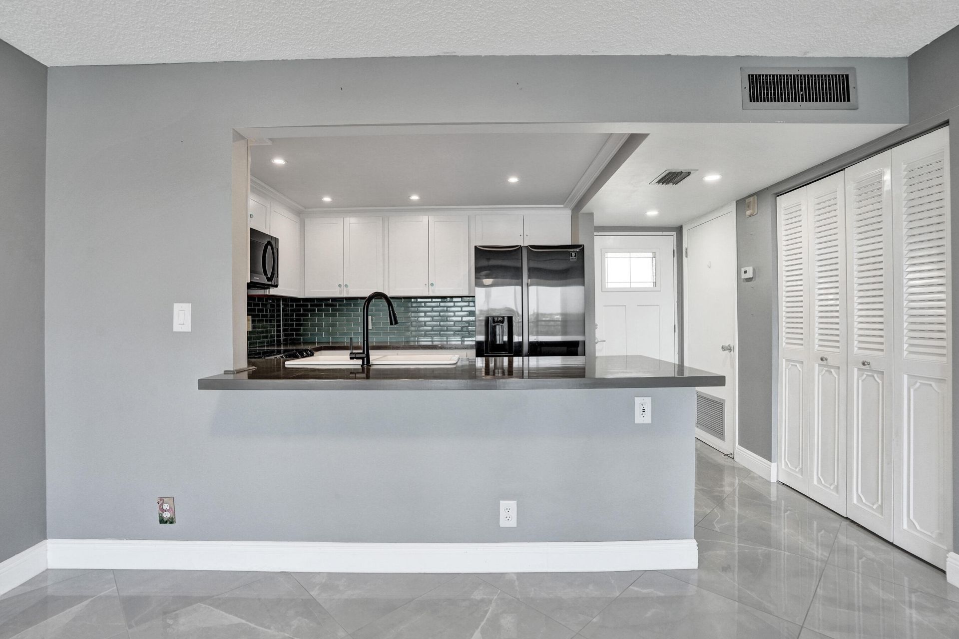 2611 N Riverside Drive, Unit 604, Pompano Beach, FL 33062 Photo