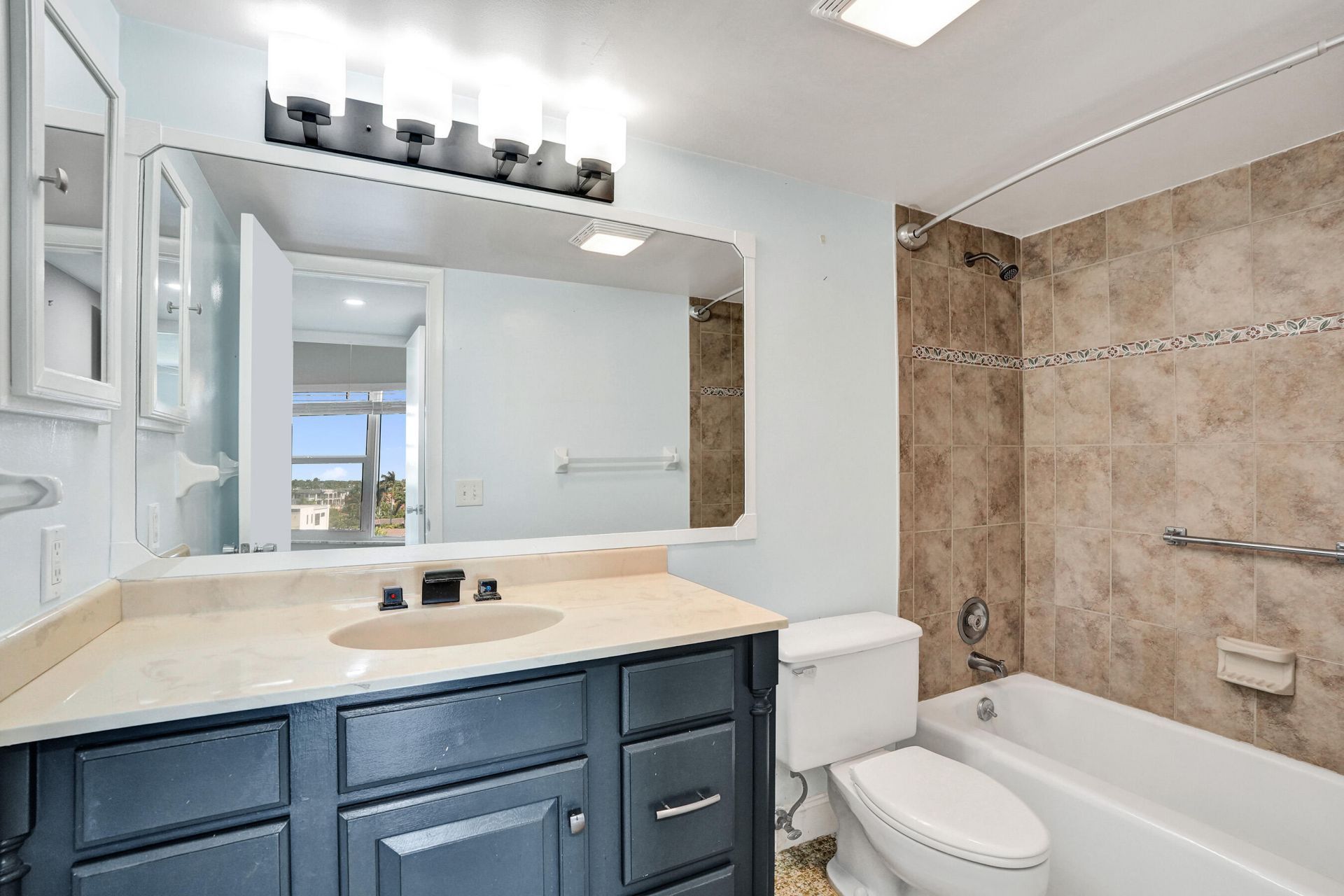 2611 N Riverside Drive, Unit 604, Pompano Beach, FL 33062 Photo