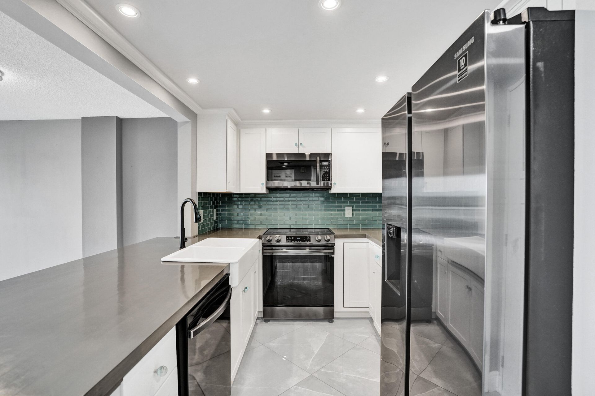 2611 N Riverside Drive, Unit 604, Pompano Beach, FL 33062 Photo