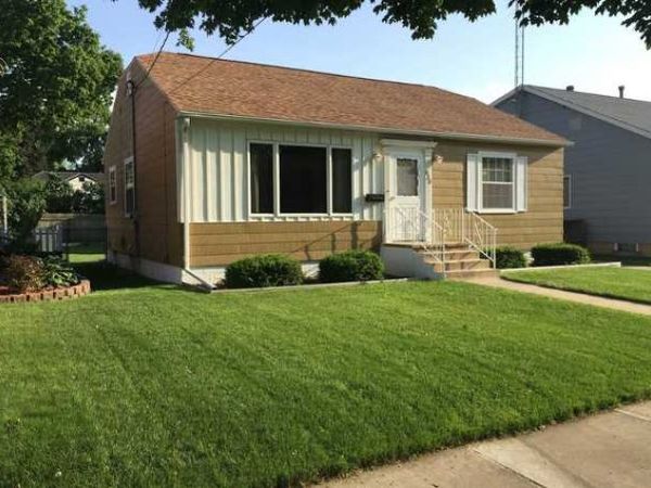 630 15th Street NE, Rochester, MN 55906