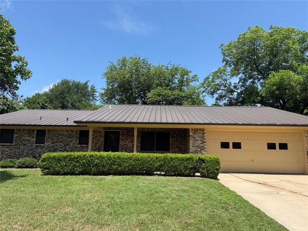 2545 Phelps Street , Stephenville, TX 76401