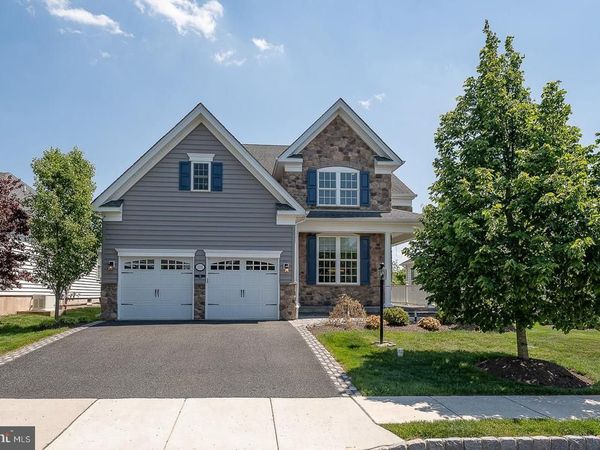 2250 STOCKTON DRIVE, SCHWENKSVILLE, PA 19473