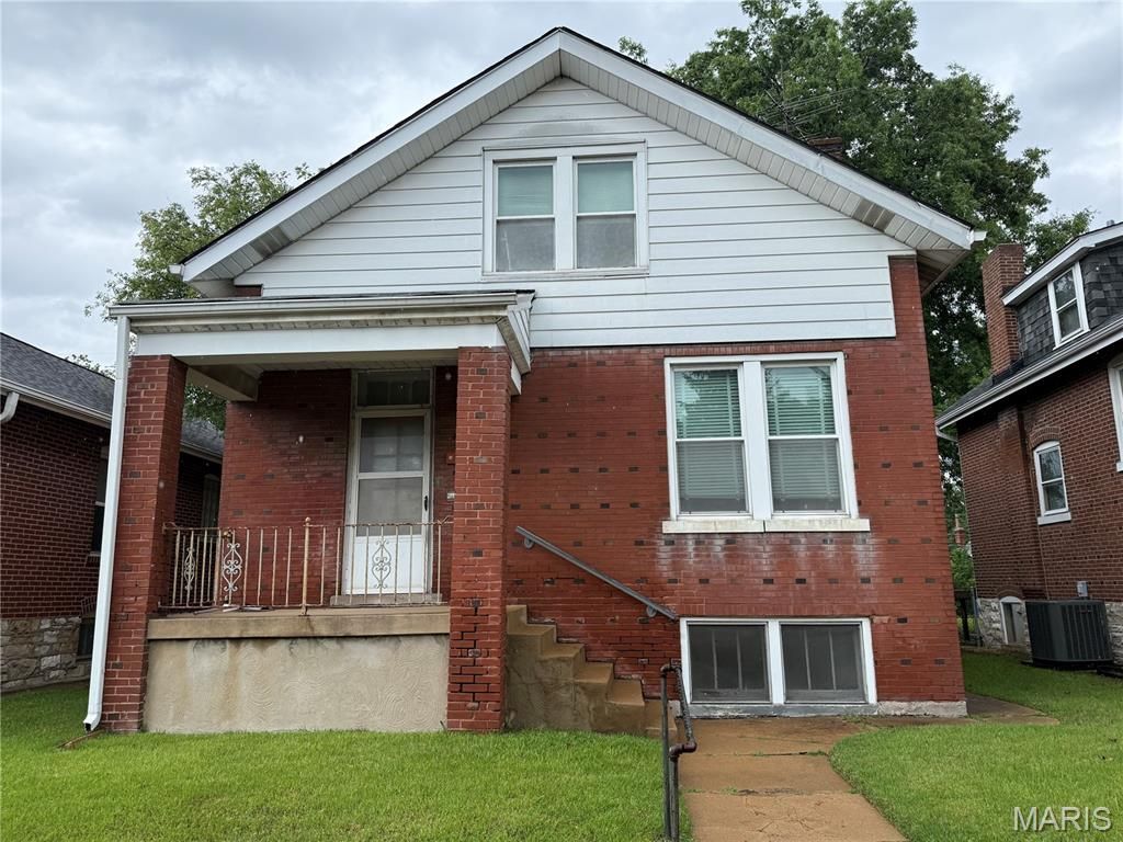 6635 Arsenal Street , Saint Louis, MO 63139 Main Photo