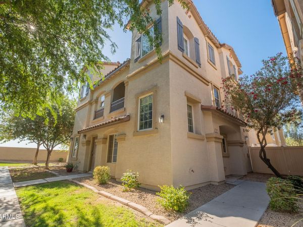 1339 S OWL Drive, Gilbert, AZ 85296