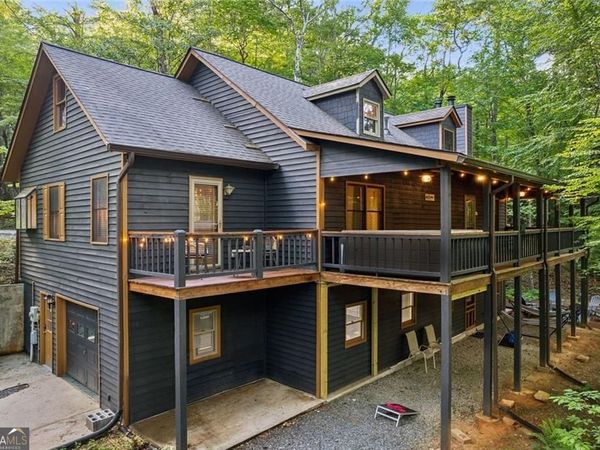 889 Granny Branch Drive, Blue Ridge, GA 30513