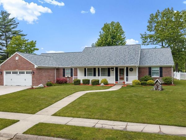 1811 N Hawthorne Road, Marion, IN 46952
