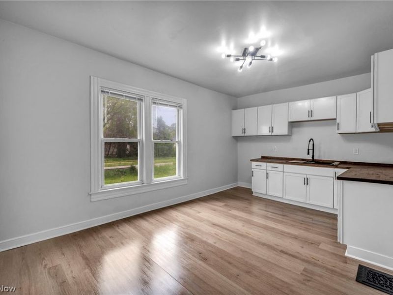 7106 Lawnview Avenue, Cleveland, OH 44103 Photo 10