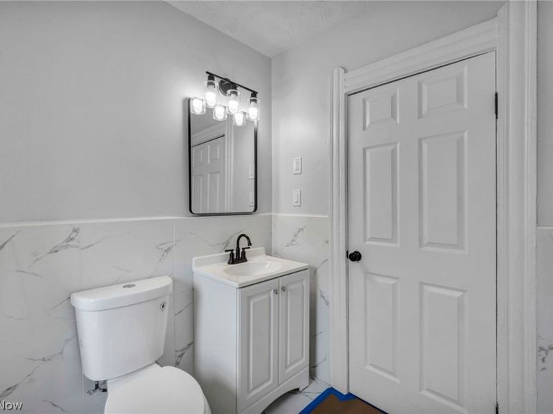 7106 Lawnview Avenue, Cleveland, OH 44103 Photo 13