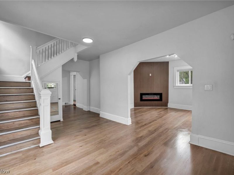 7106 Lawnview Avenue, Cleveland, OH 44103 Photo 3
