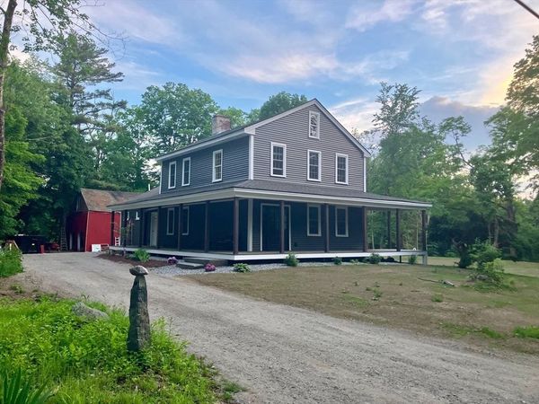 35 West St, Petersham, MA 01366