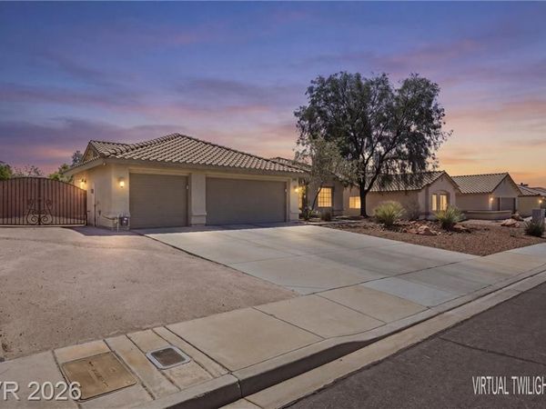 6908 Bienville Street , Las Vegas, NV 89131