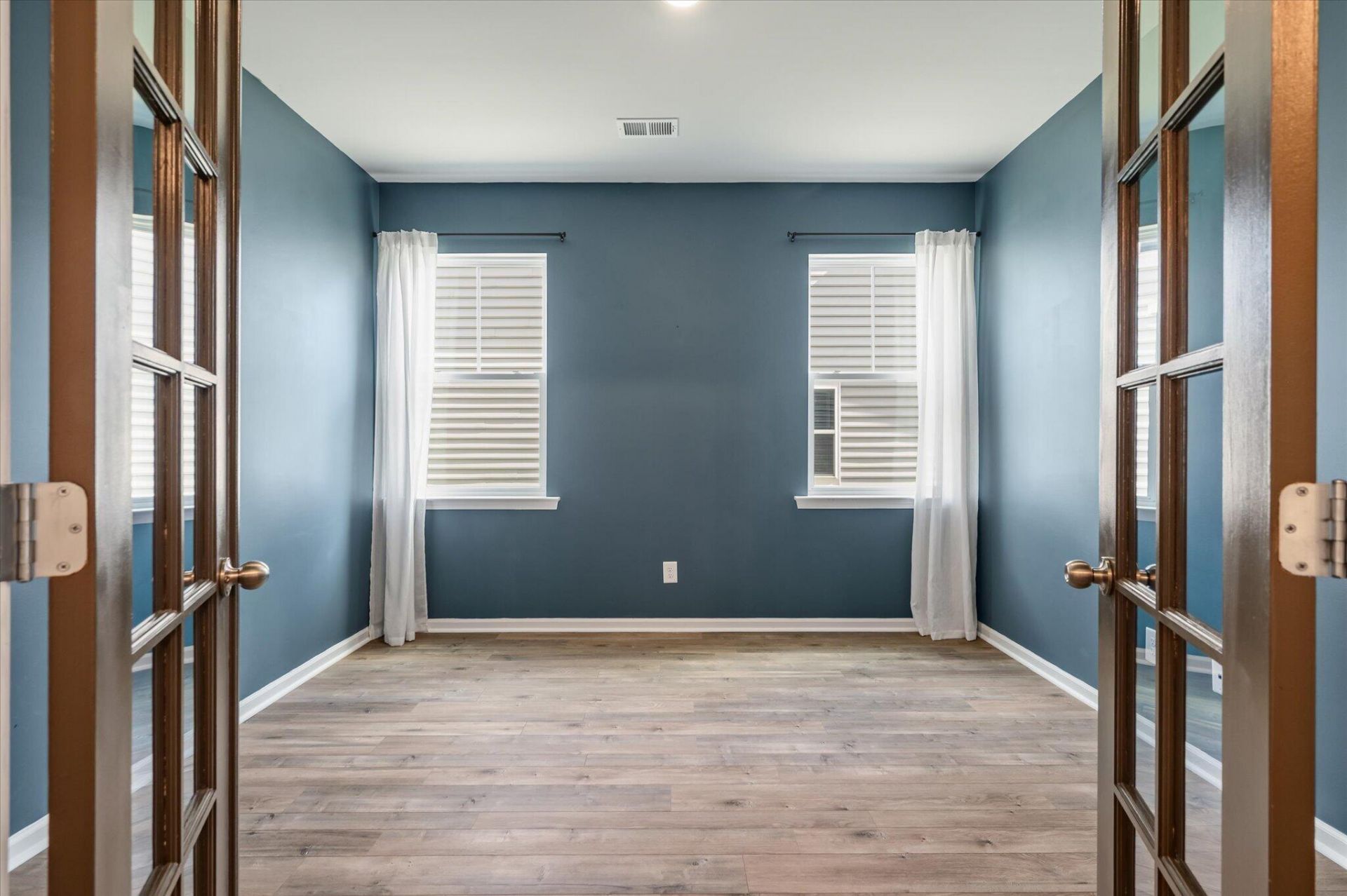 233 Narrowleaf Avenue Photo 5