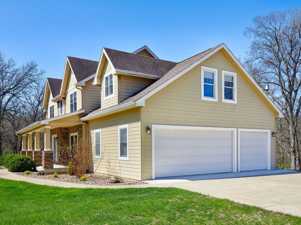 1325 Union Court, Van Meter, IA 50261