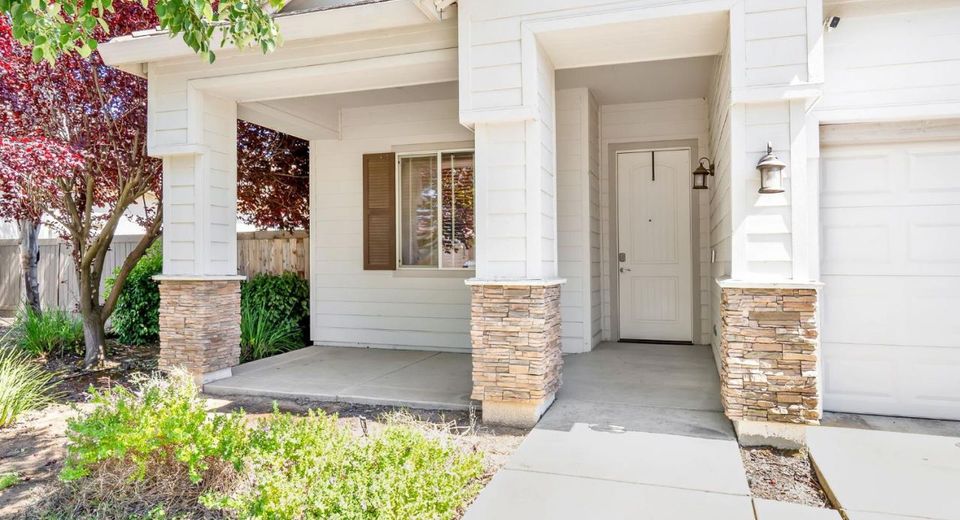 5640 Northborough Dr, Sacramento, CA 95835 Photo