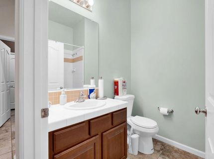 5640 Northborough Dr, Sacramento, CA 95835 Photo