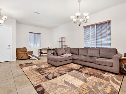 5640 Northborough Dr, Sacramento, CA 95835 Photo