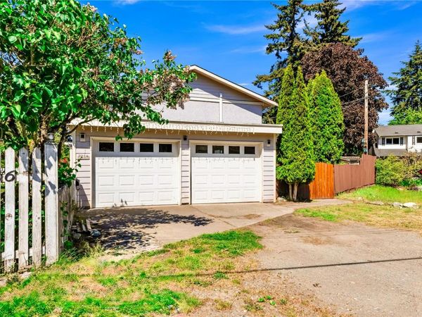 726A Kelly Rd , Colwood, BC V9B 2A9